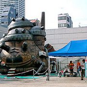 動く城ふわふわ遊具