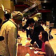 来場者誘導・3